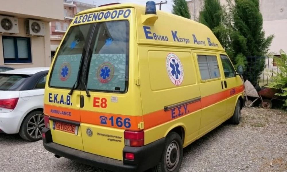 Αυτοκίνητο παρέσυρε μητέρα και παιδί στο Ρέθυμνο (βίντεο)